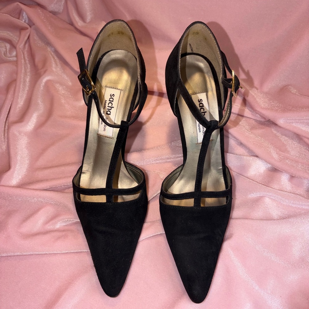 Sacha London Black Suede T-Strap 3.5” Heels – Size 6B – Made in Spain 🇪🇸